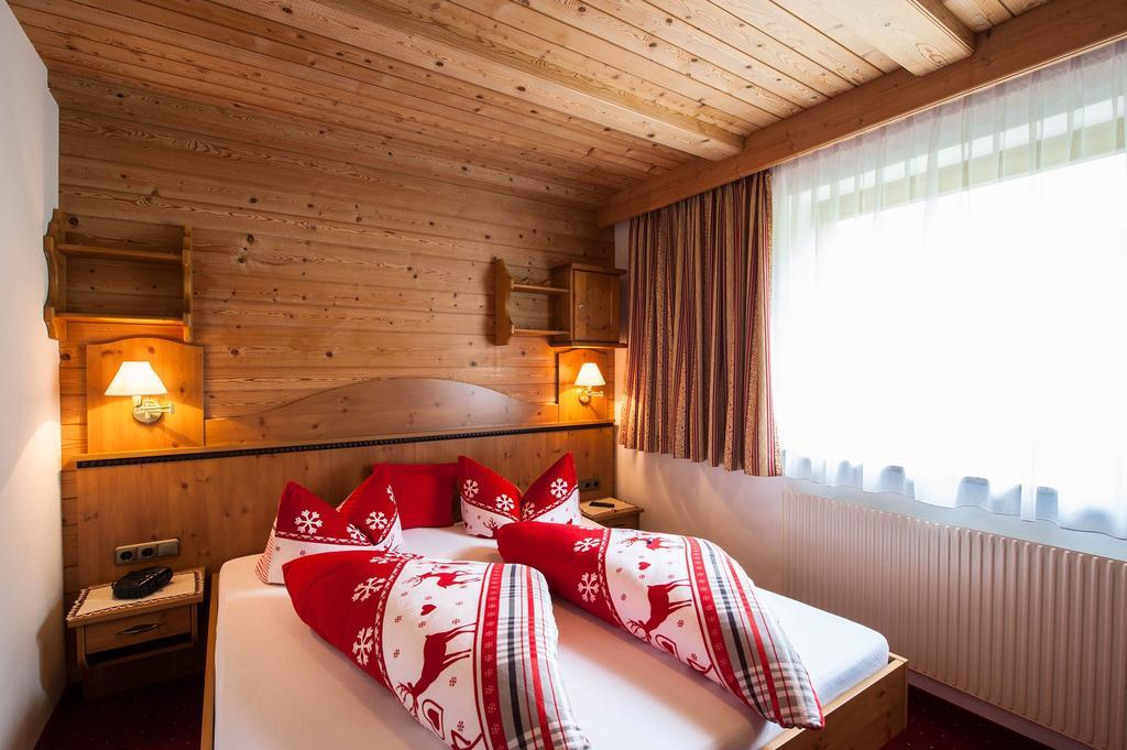 Gaestehaus Alpenblick Berwang Luaran gambar