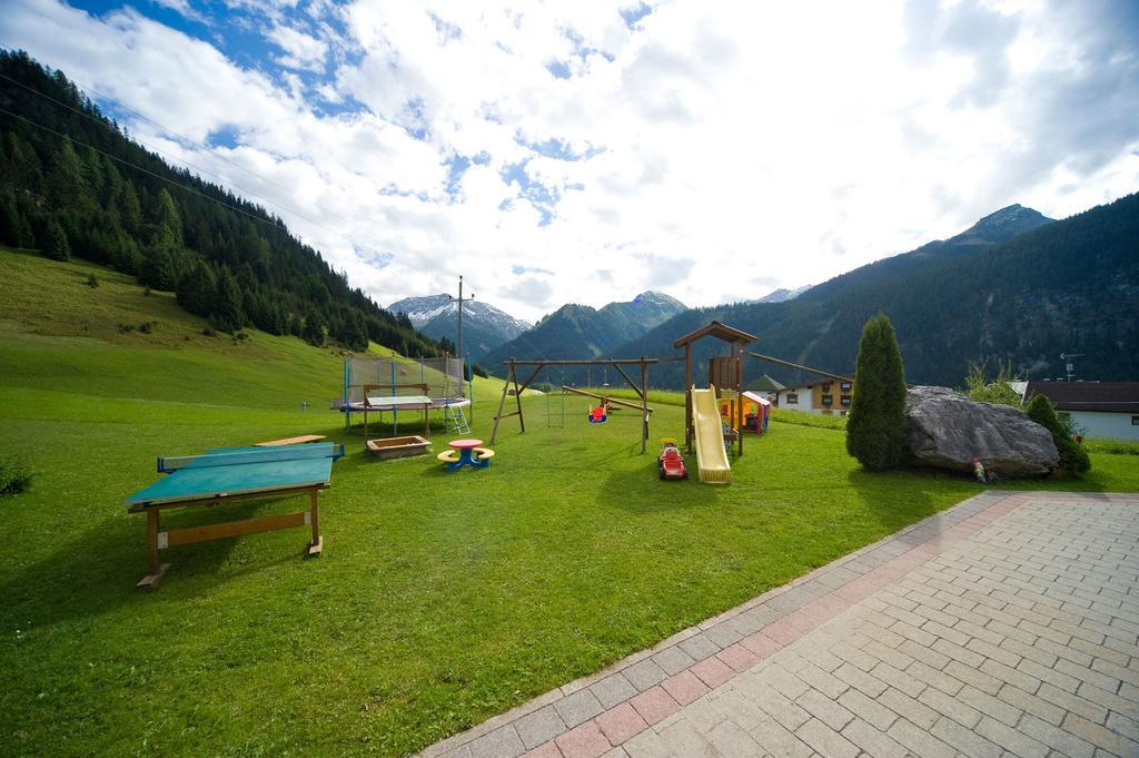 Gaestehaus Alpenblick Berwang Luaran gambar